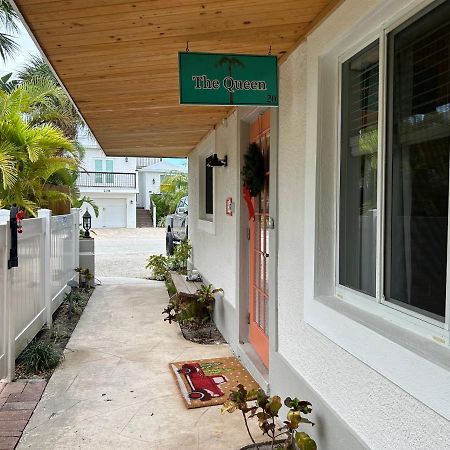 An Island Getaway At Palm Tree Villas Holmes Beach Exterior photo